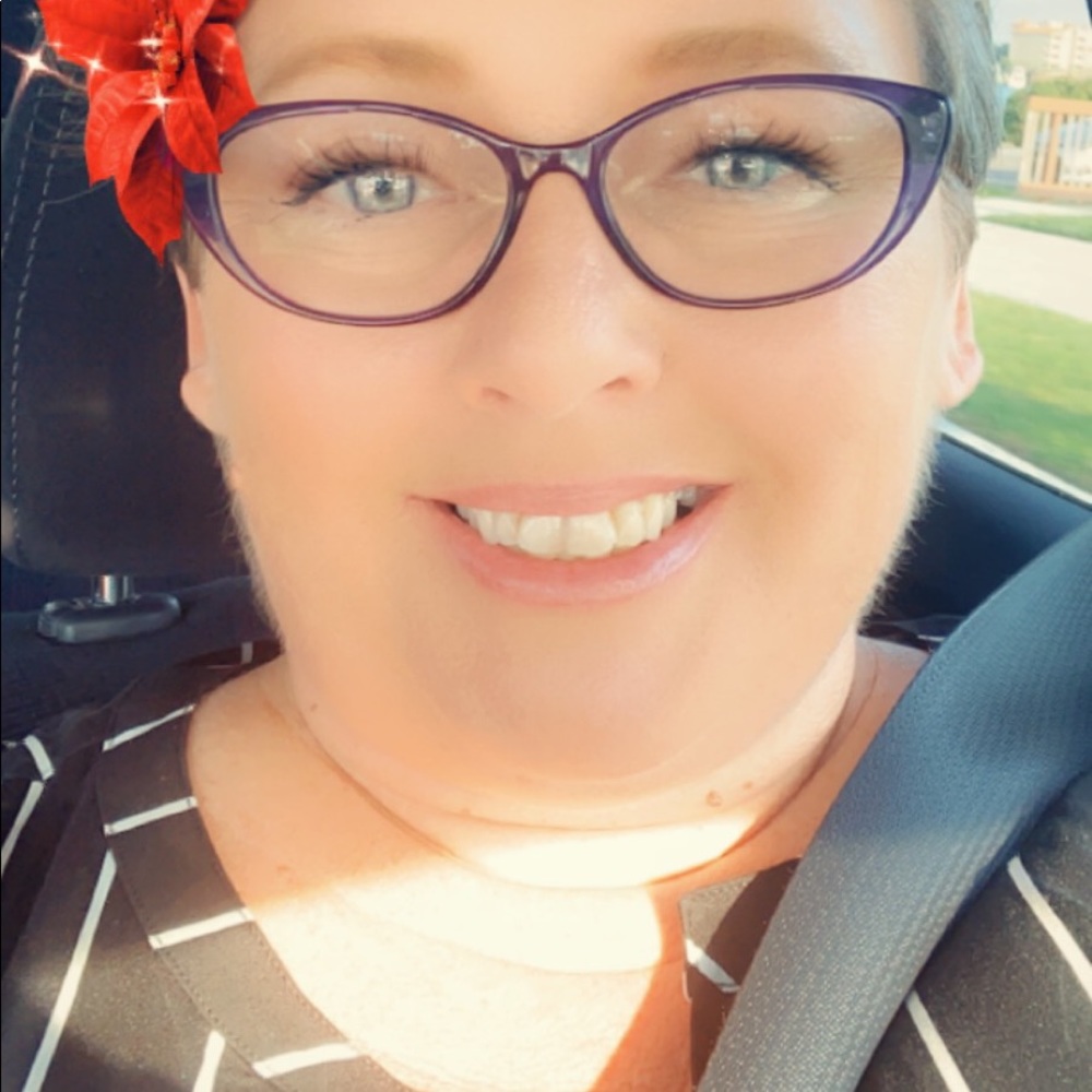 Meet your Posher, Jennifer